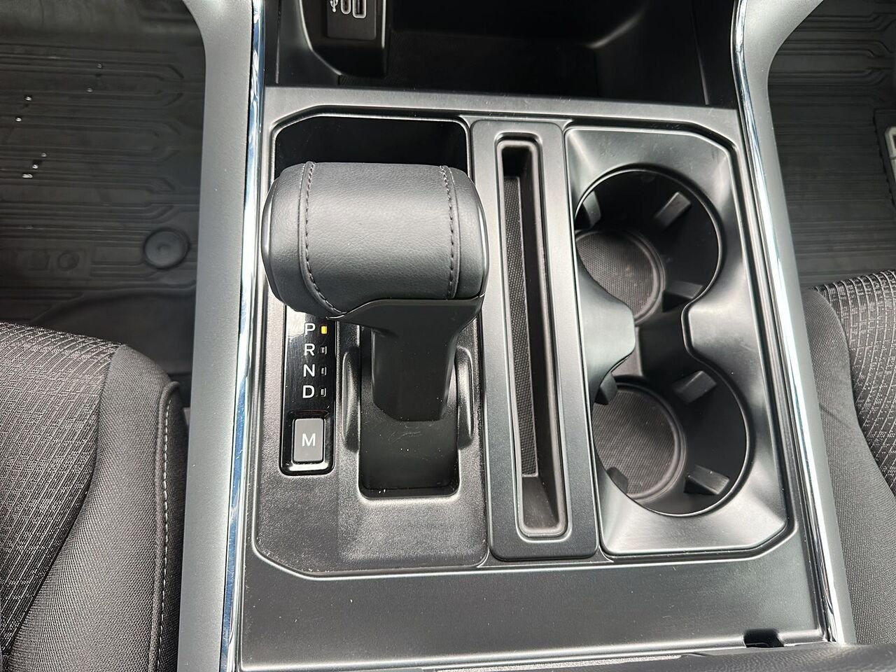 Ford F-150 2025 Gris Rouyn-Noranda - photo #12