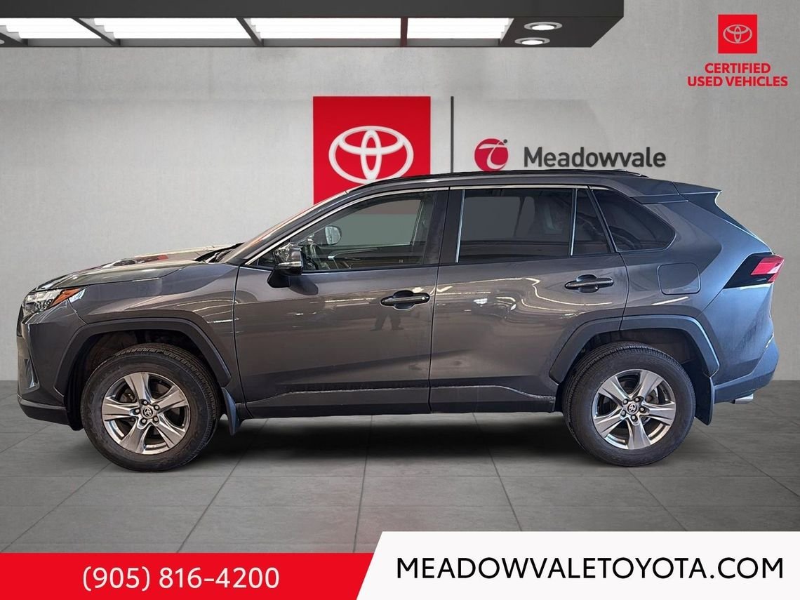 2022 Toyota RAV4 Sunroof, AWD, Power tailgate, Powers Drivers Seat, one owner Magnetic Grey Metallic Mississauga - photo #7