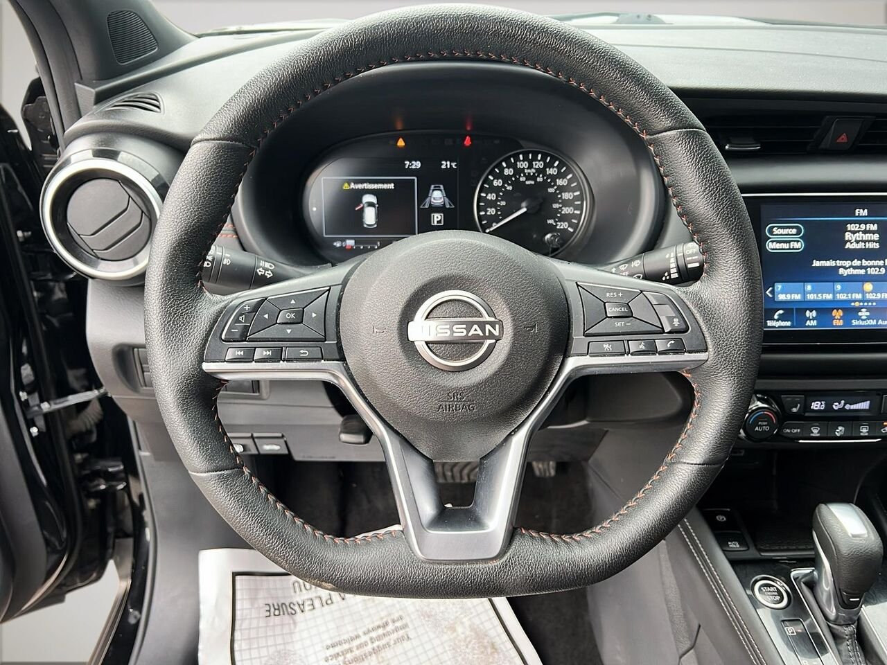 Nissan Kicks SR 2024 Noir Québec - photo #10