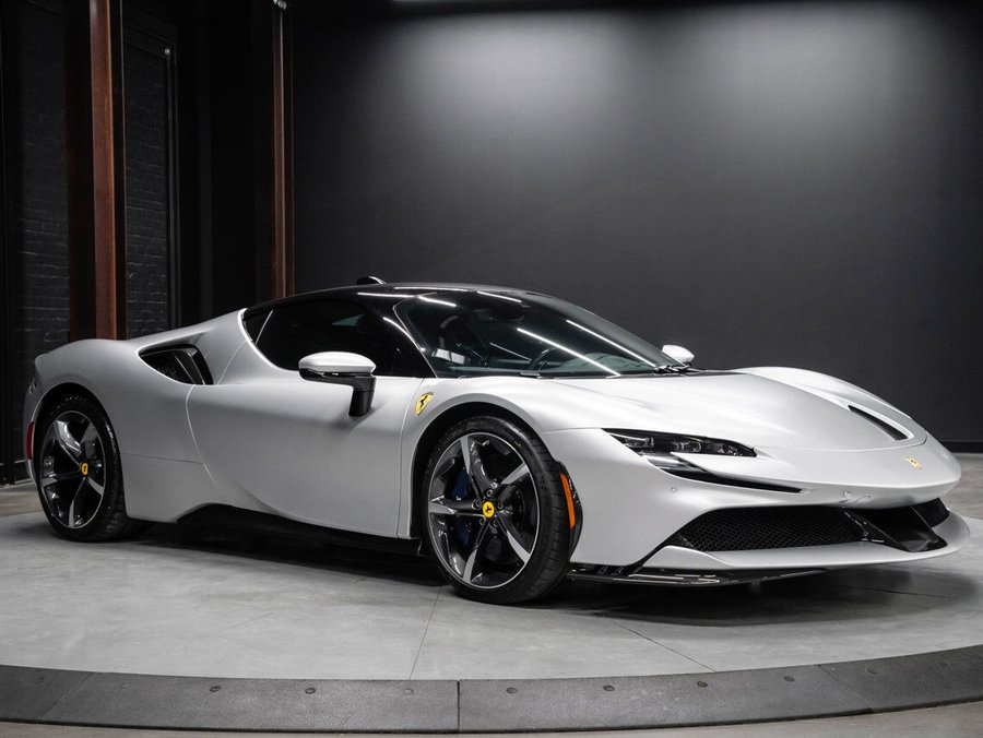 2022 Ferrari SF90 Stradale 2022 Grey