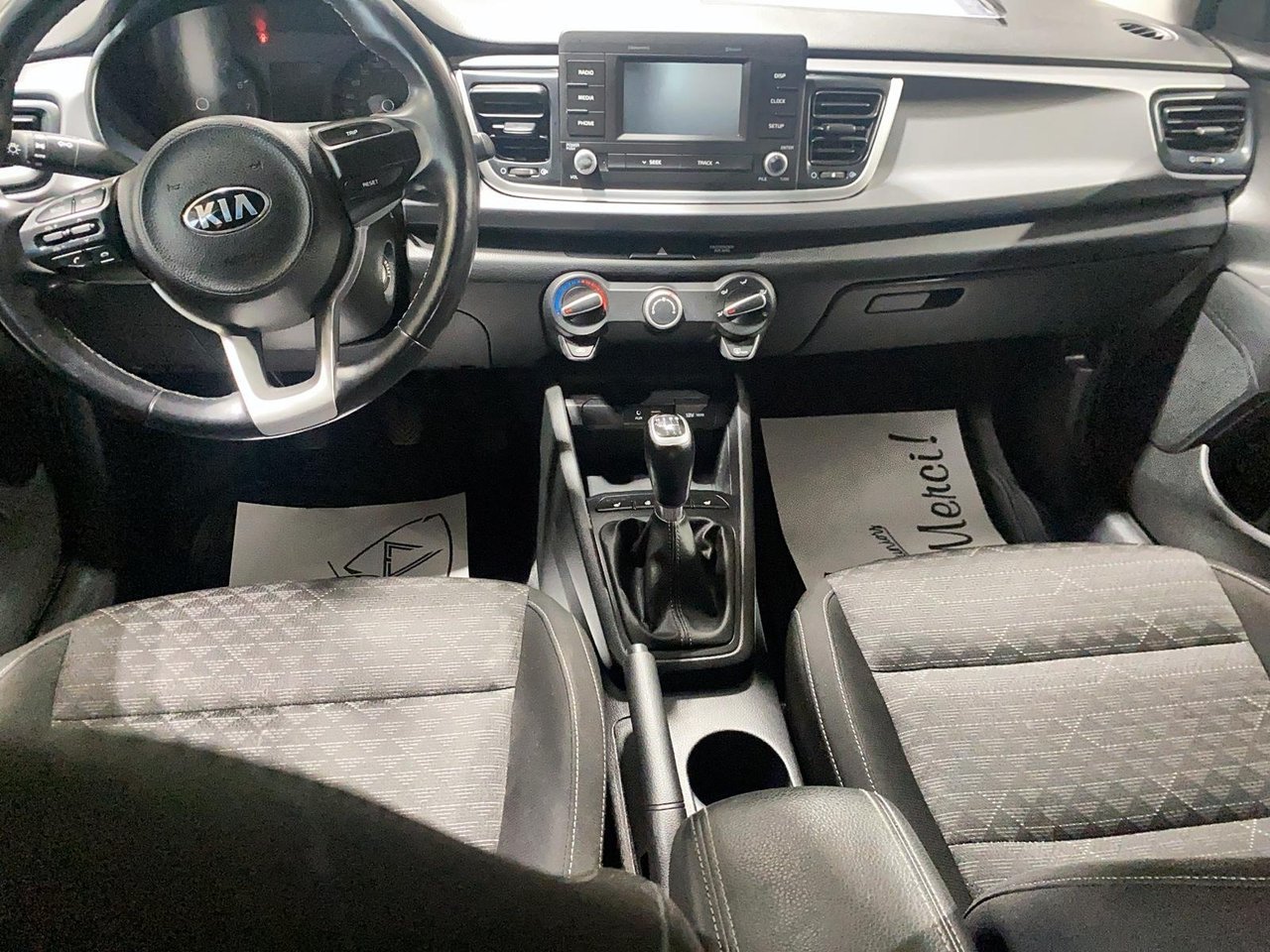 Kia Rio 5-door NIV 3KPA25AB6JE039972 2018 Noir Baie-Comeau - photo #9