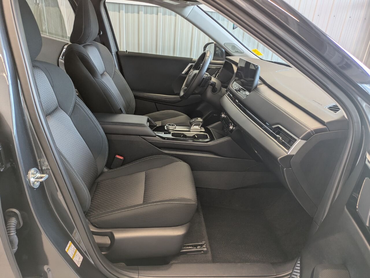 2025 Mitsubishi Outlander Grey Gatineau - photo #15