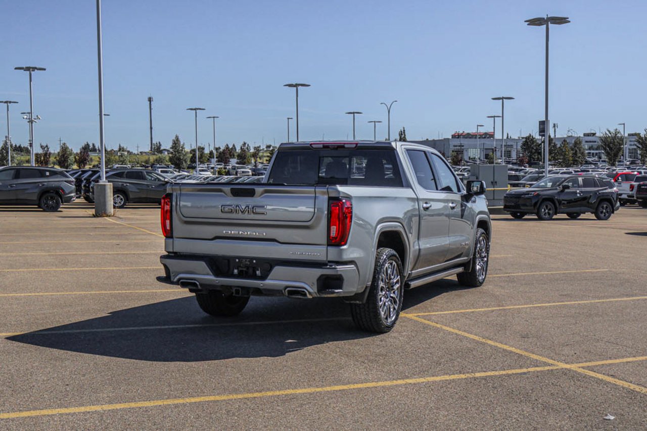 2025 GMC Sierra 1500 4WD Crew Cab 147 Denali Ultimate Grey Sherwood Park - photo #8
