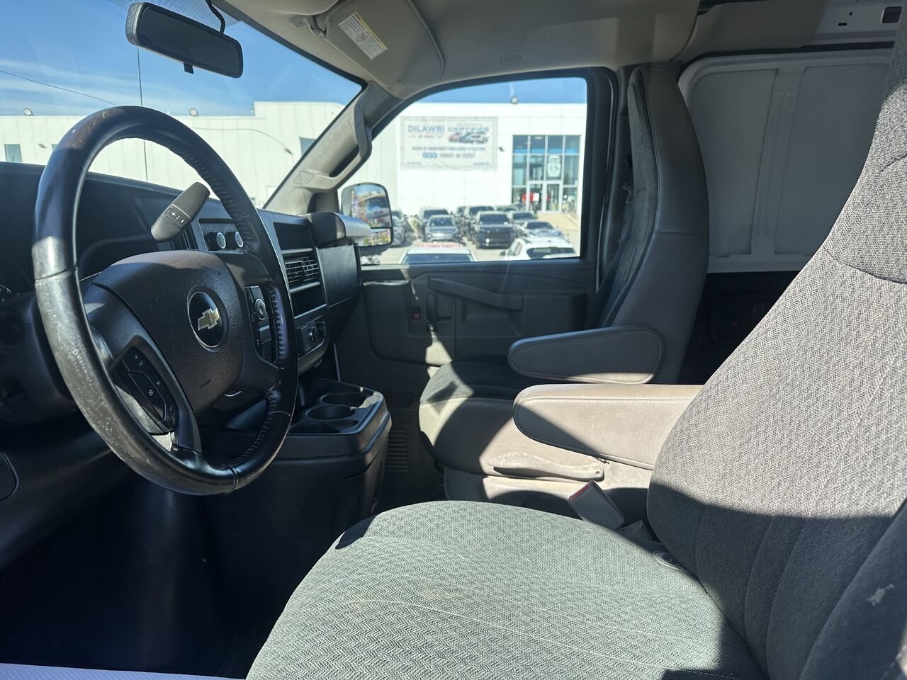 2022 CHEVROLET EXPRESS G2500 Traction arrière 2500 135 po White Gatineau - photo #2