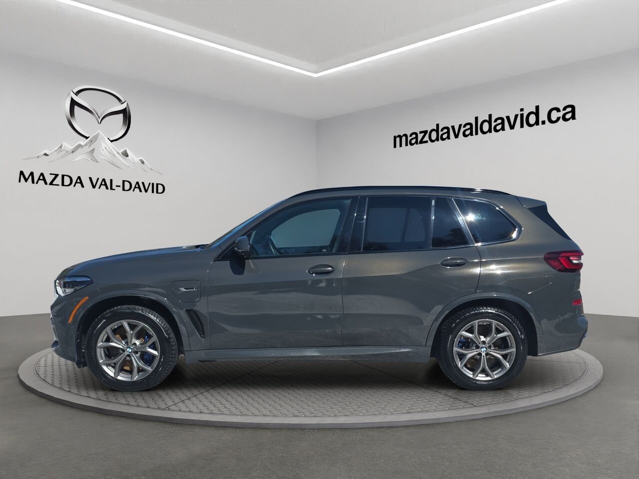 2023 BMW X5 X5 xDrive45e hybride rechargeable, conduite assisté, M pack Green Val-David - photo #1