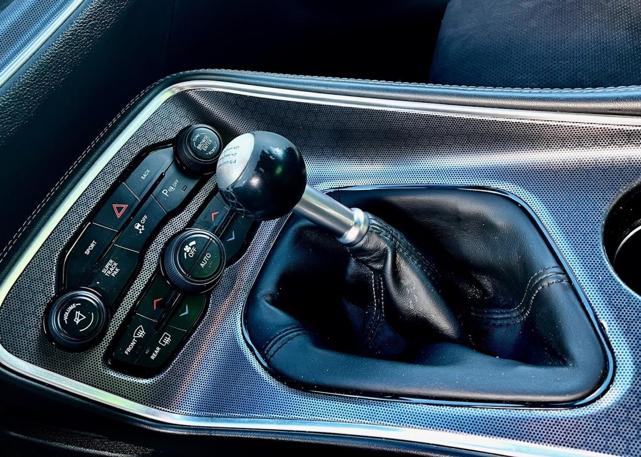 2015 Dodge Challenger Green Sainte-Agathe-des-Monts - photo #8