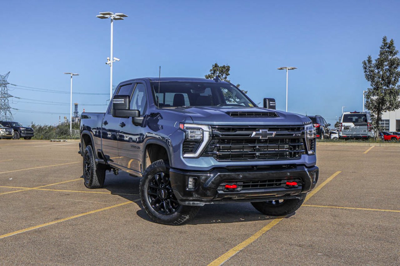 2026 Chevrolet Silverado 3500HD 4WD Crew Cab 159 LTZ Blue Sherwood Park - photo #1