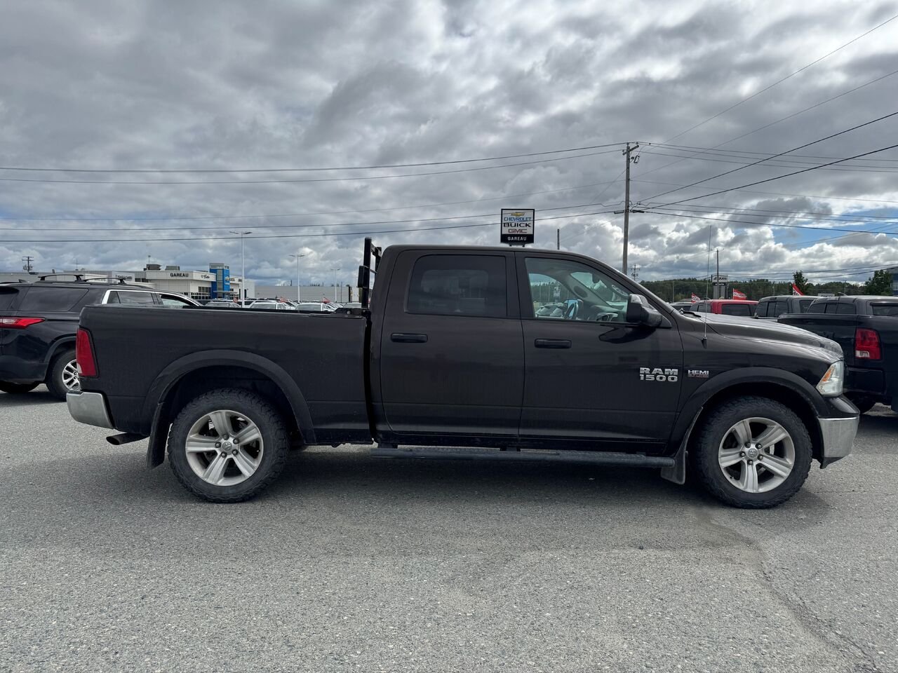 Ram 1500 Cabine multiplaces 4RM, 149 po Outdoorsman 2017 Noir Val-d'Or - photo #1