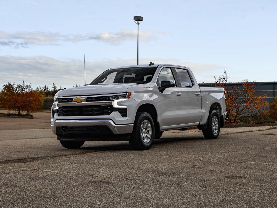 2025 Chevrolet Silverado 1500 LT 5.3L | Heated Seats White