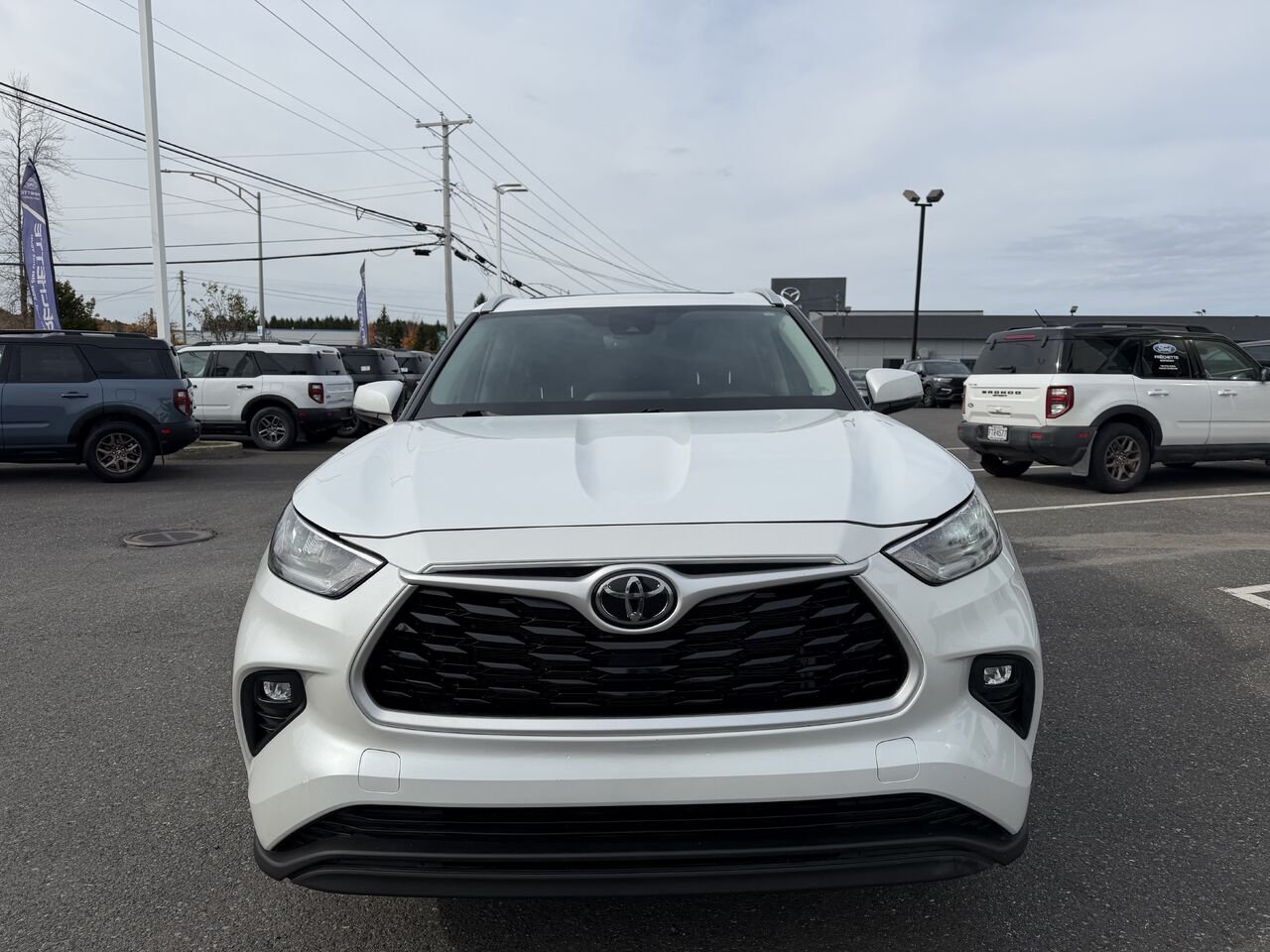 Toyota Highlander 2023 Blanc Montmagny - photo #4