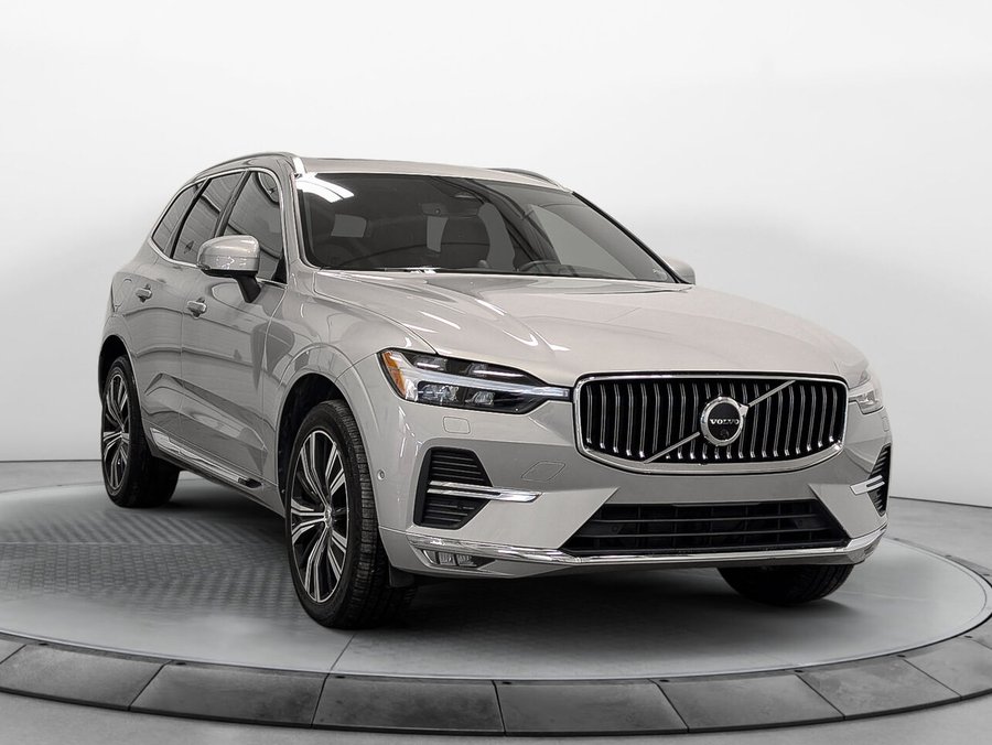 VOLVO XC60 Ultimate Bright Theme AWD Toit Pano Sièges Chauffants 2023 Gris