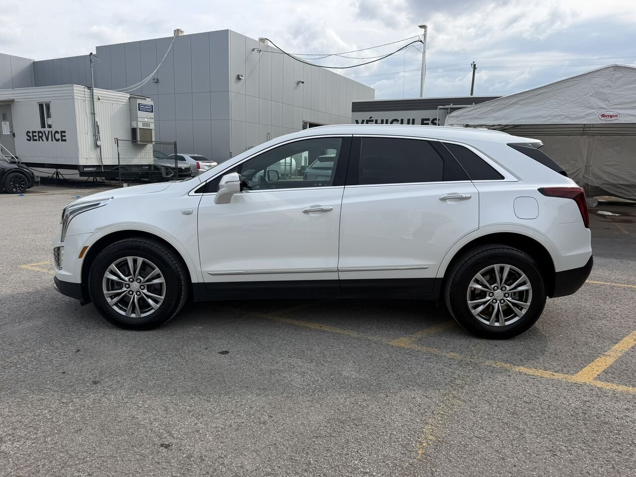 2024 Cadillac XT5 PREMIUM LUXURY AWD FINANCEMENT À PARTIR 3.99% White Laval - photo #1