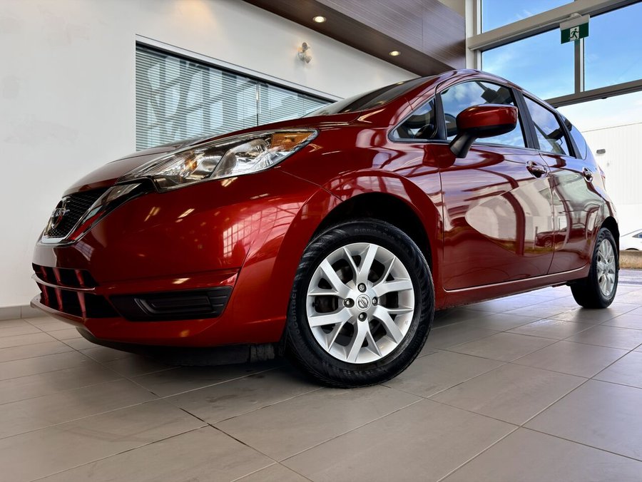 2018 Nissan Versa Note SV Automatique Red