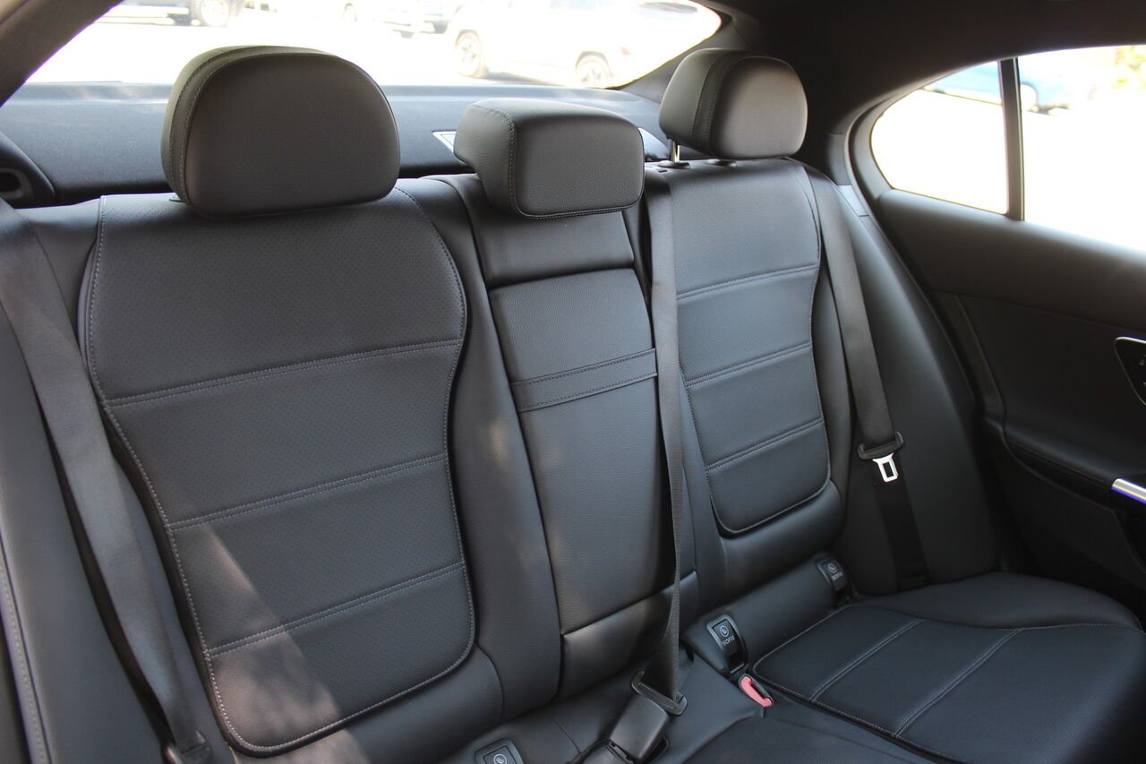 Mercedes-Benz Classe-C VIN: W1KAF4HB8NR047821 2022 Blanc Sainte-Rose - photo #9