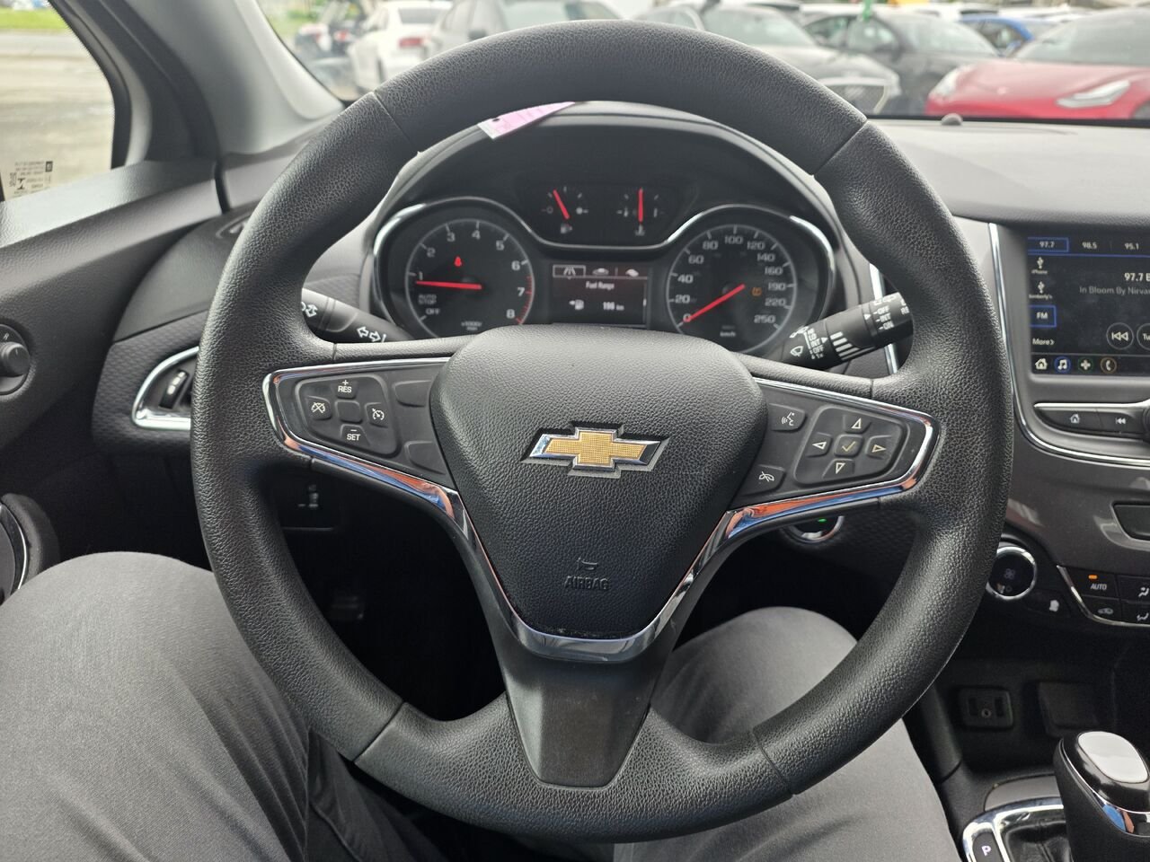 2019 Chevrolet Cruze Grey  - photo #12