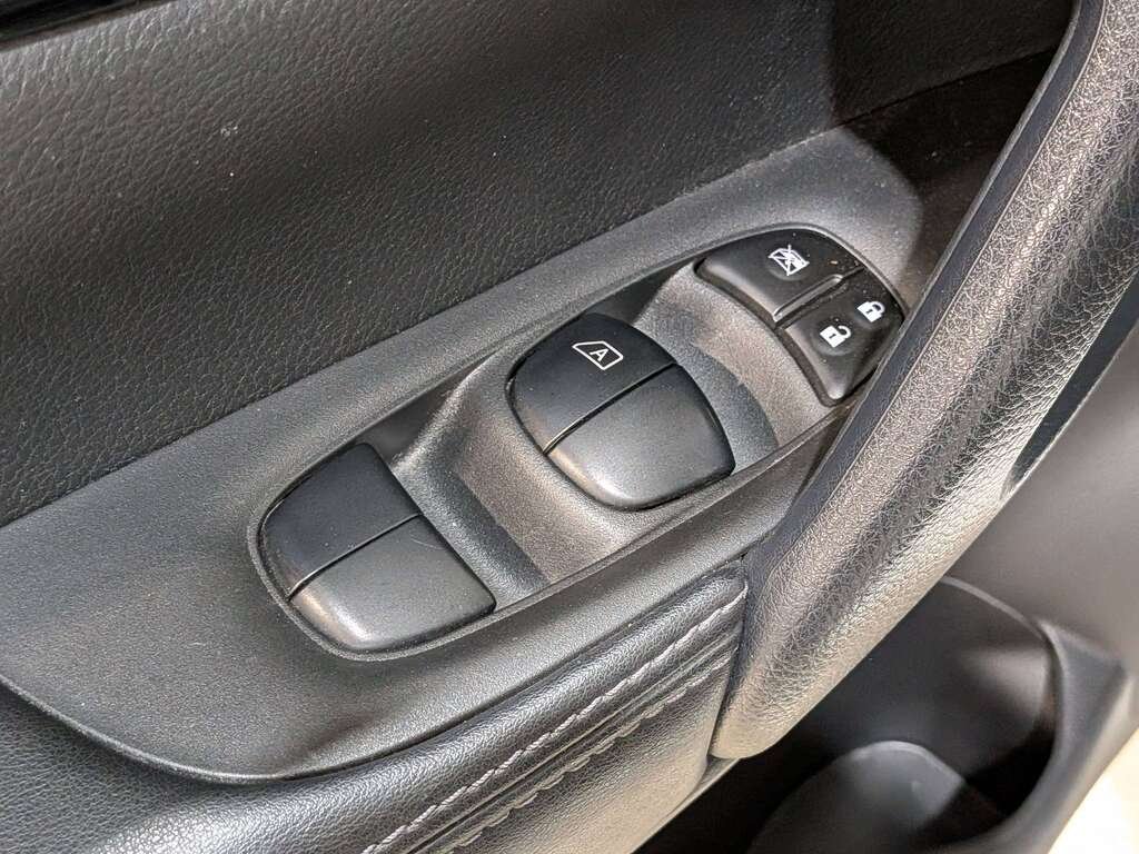 Nissan Qashqai FWD SV CVT 2021 Blanc Val-David - photo #33