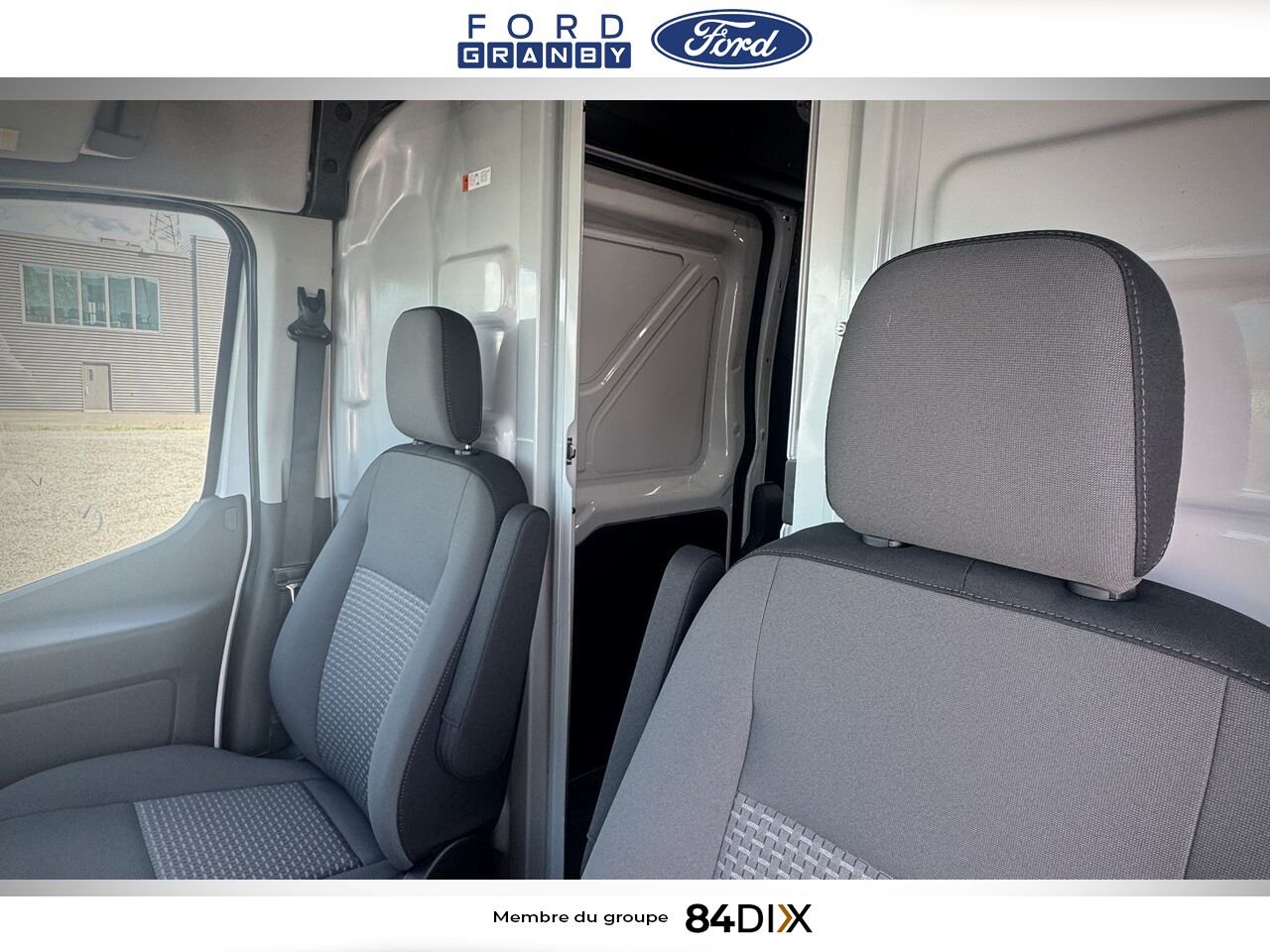 Ford E-TRANSIT FOURGONNETTE UTILITAIRE 2025 Blanc Granby - photo #8