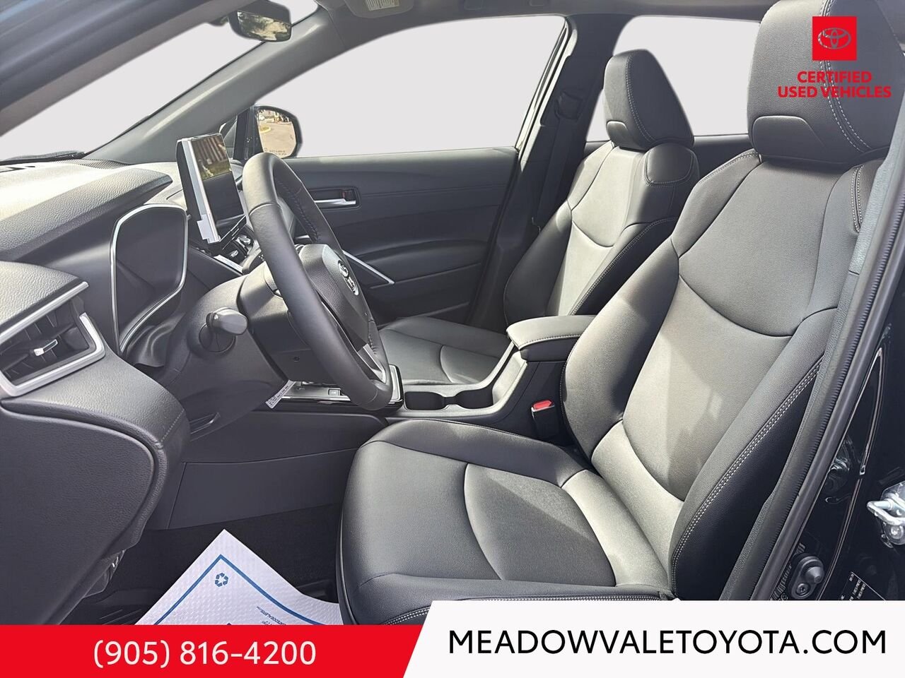 2026 Toyota Corolla Cross Top of the line Corolla Cross. Low Km's and comes with dash camera and cargo liner Black Mississauga - photo #8