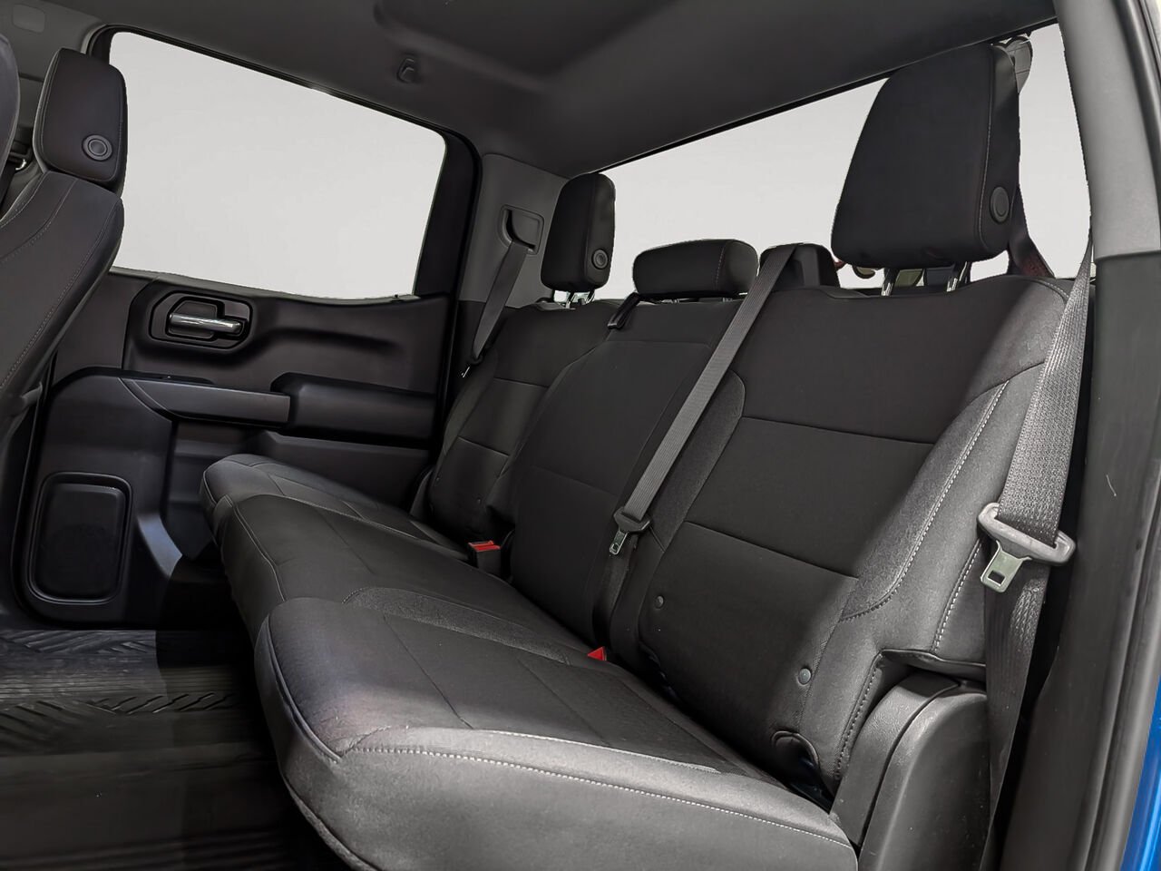 CHEVROLET Silverado 1500 4WD Crew Cab Custom Trail Boss V8 5.3L 6 Places 2023 Noir Sherbrooke - photo #7