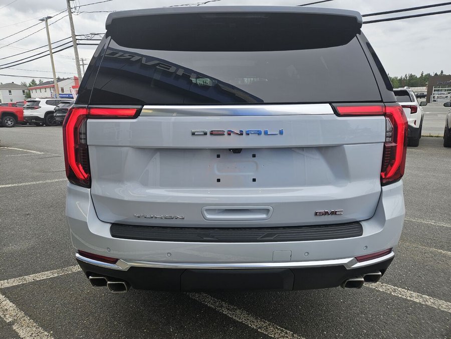 2026 GMC Yukon 2026 Glacier White Tricoat
