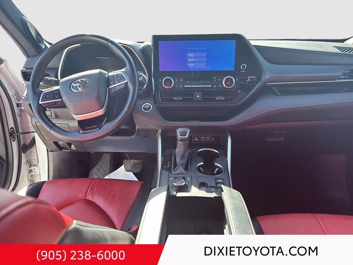 2024 Toyota Highlander Power Sunroof, Leather Interior, Heated Seats, Alloy Wheels, Heated Steering Wheel, Bluetooth Wind Chill Pearl Mississauga - photo #19