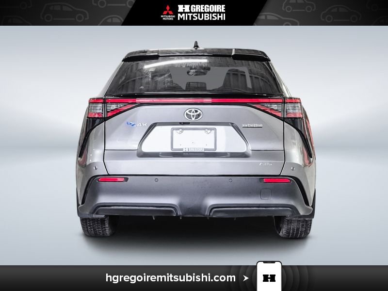 2023 Toyota BZ4X Grey Laval - photo #7