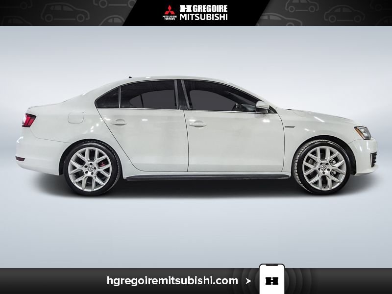 2014 Volkswagen Jetta White Laval - photo #10
