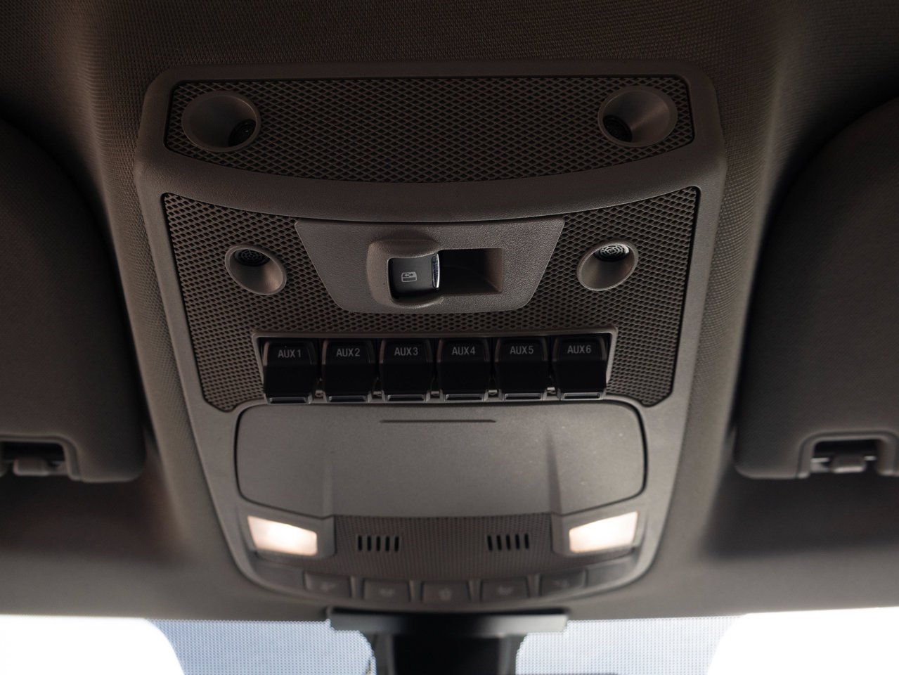 2019 Ford Super Duty F-350 SRW LARIAT 4WD Crew Cab 6.75' Box Black Sherwood Park - photo #24