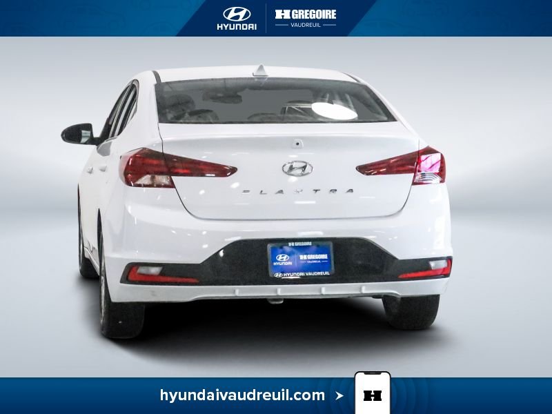 Hyundai Elantra YW214 | Preferred Manual 2019 Blanc Laval - photo #7
