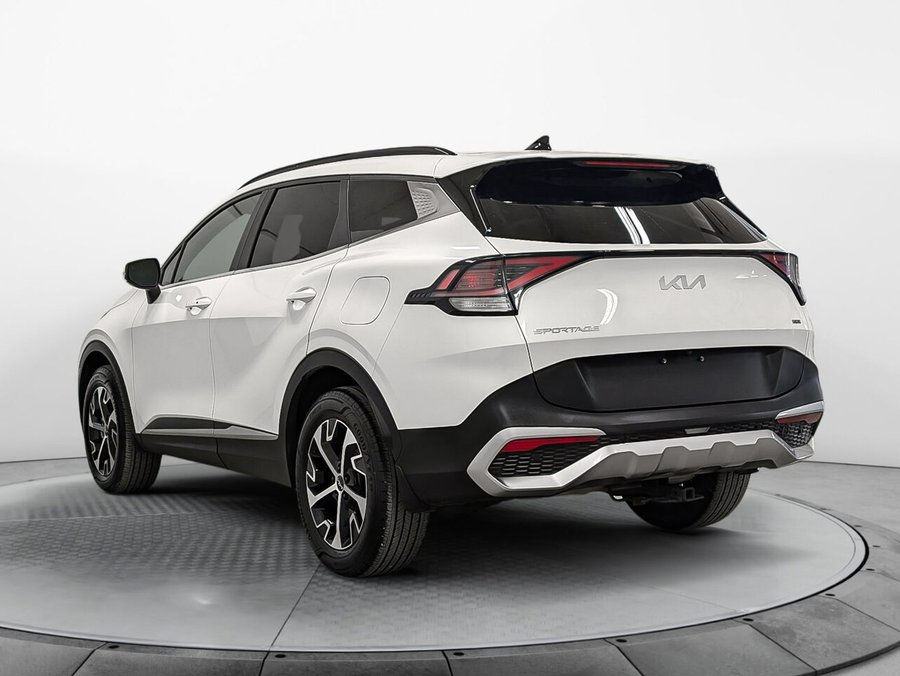 Kia Sportage AWD EX Toit Pano Cuir Sièges et Volant Chauffants 2023 Blanc