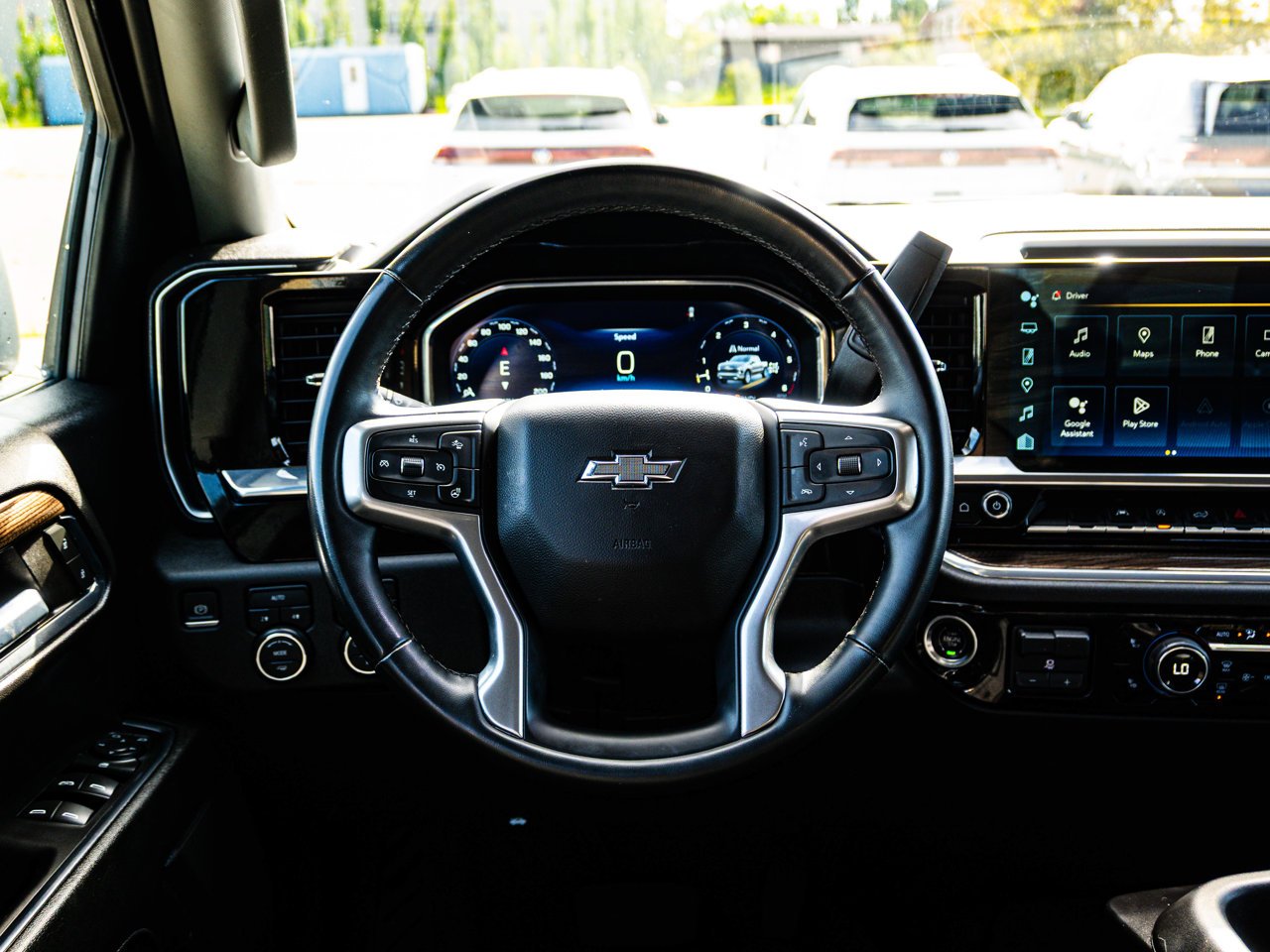 2024 Chevrolet Silverado 1500 4WD Crew Cab 147 RST White Sherwood Park - photo #30
