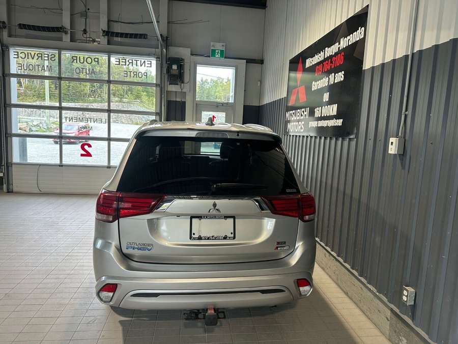 Mitsubishi Outlander PHEV LE S-AWC 2022 Argent