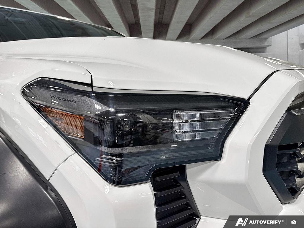 2024 Toyota Tacoma 2602278A | 4x4 Double Cab Auto White Edmonton - photo #7