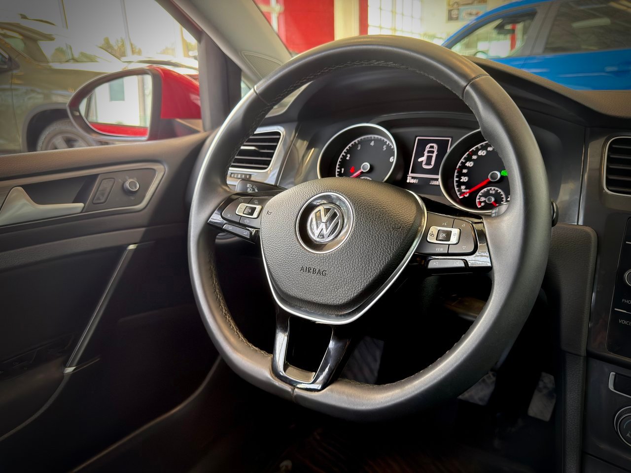 2021 Volkswagen Golf Red Notre-Dame-des-Prairies - photo #19