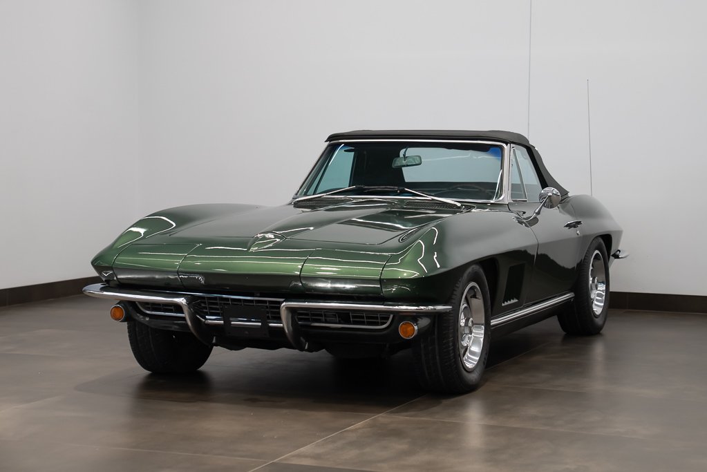 Chevrolet Corvette 1967 Vert Montréal - photo #1