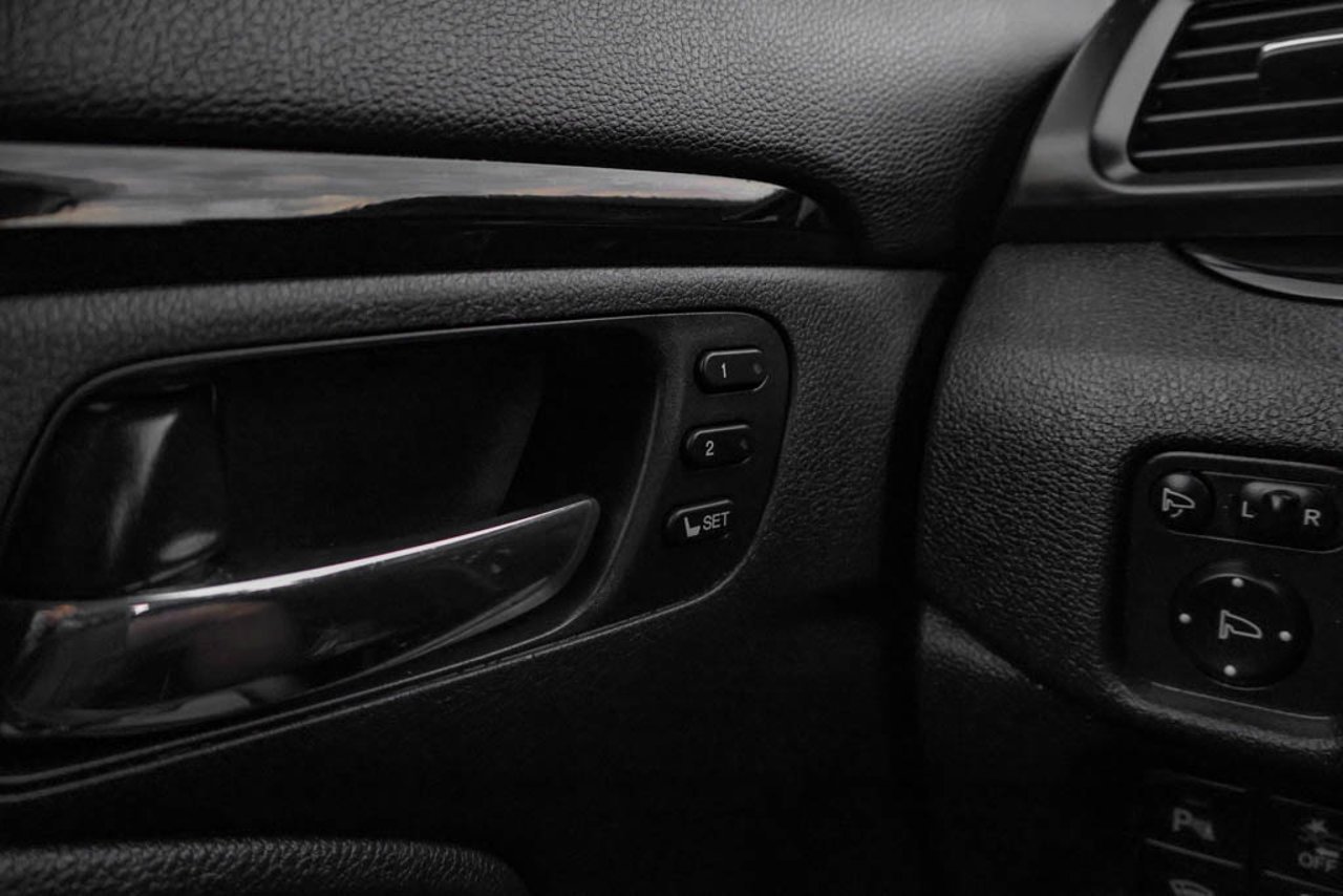 2022 Honda Pilot Touring 7-Passenger AWD Grey Sherwood Park - photo #16