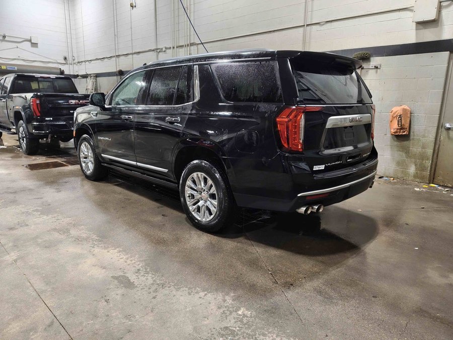 2022 GMC Yukon Denali 6.2L | Heated & Cooled Seats Black