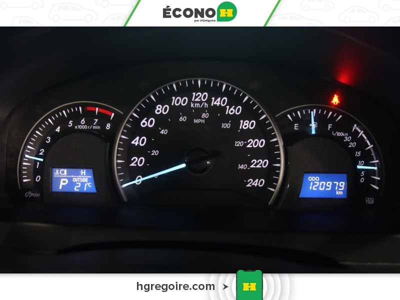 2014 Toyota Camry Grey Blainville - photo #43