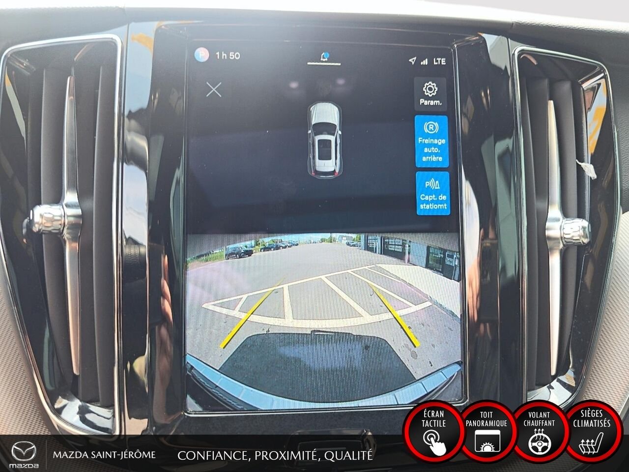 Volvo XC60 Recharge T8 R-Design hybride rechargeable | POLESTAR | TOIT PANORAMIQUE | AWD | CUIR | 2022 Noir Saint-Jérôme - photo #20