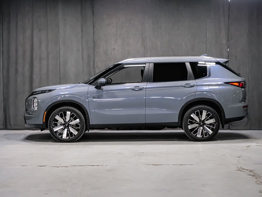 Mitsubishi Outlander PHEV SEL 2026 Fini Gris pierre de lune de qualité supérieure