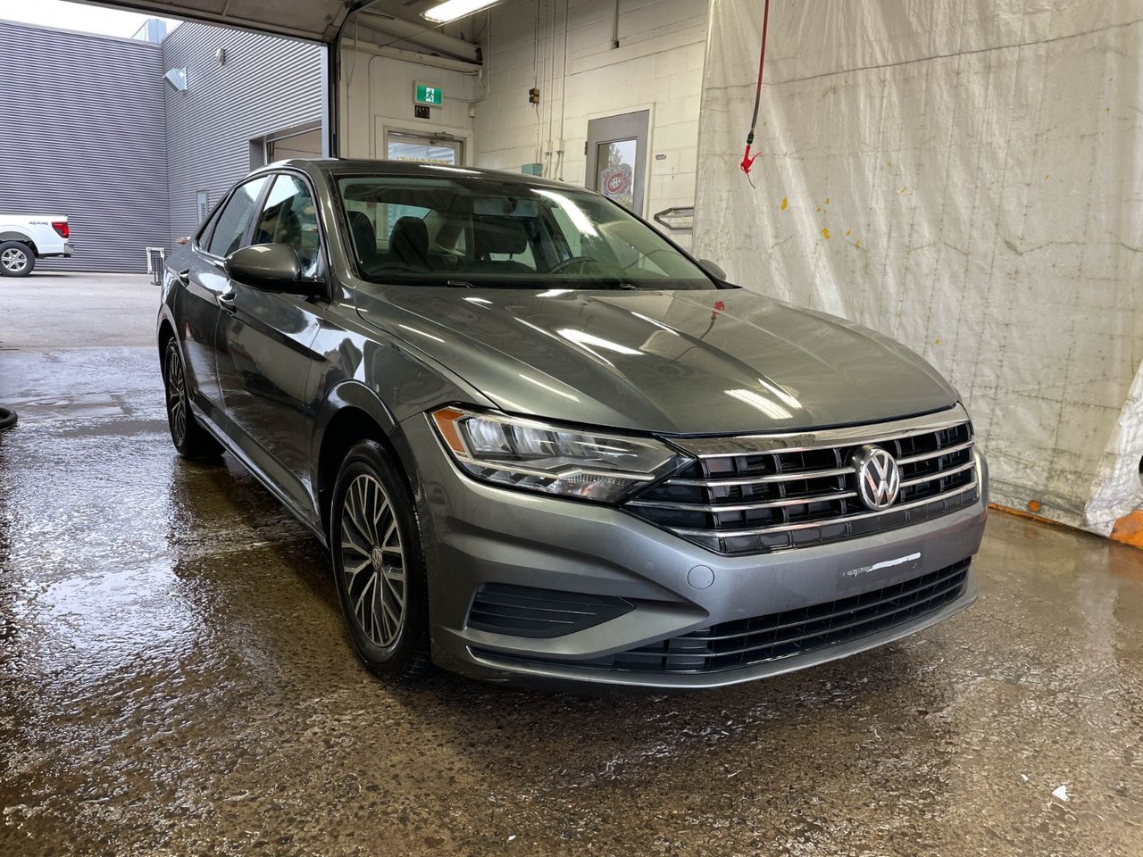 Volkswagen Jetta COMFORTLINE AUTO *SIÈGES CHAUFF* CARPLAY BLUETOOTH 2020 Gris Saint-Jérôme - photo #8