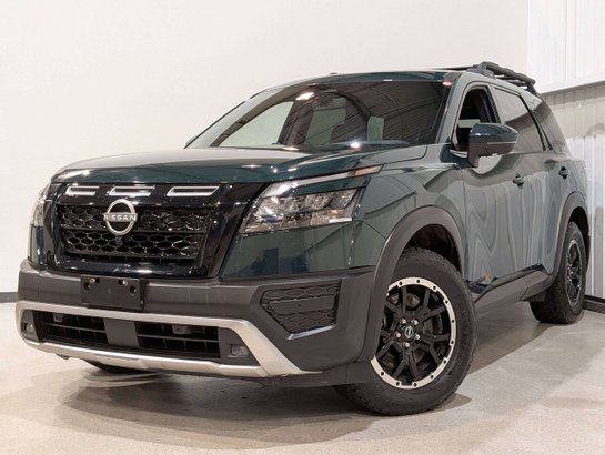 2024 Nissan Pathfinder Rock Creek 4WD Green