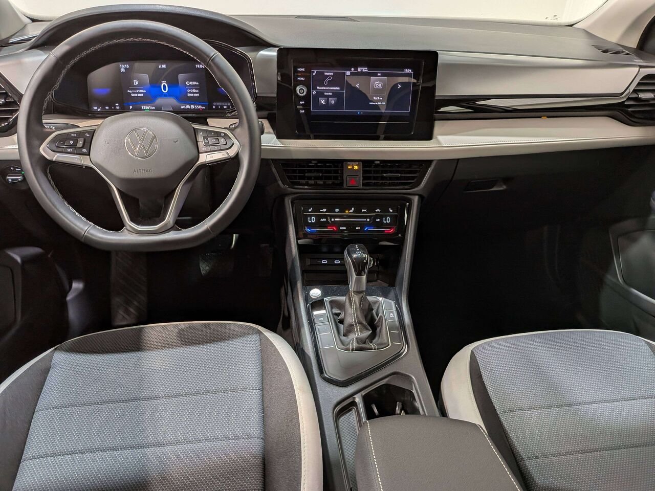 2025 Volkswagen Taos Trendline FWD White Val-David - photo #30