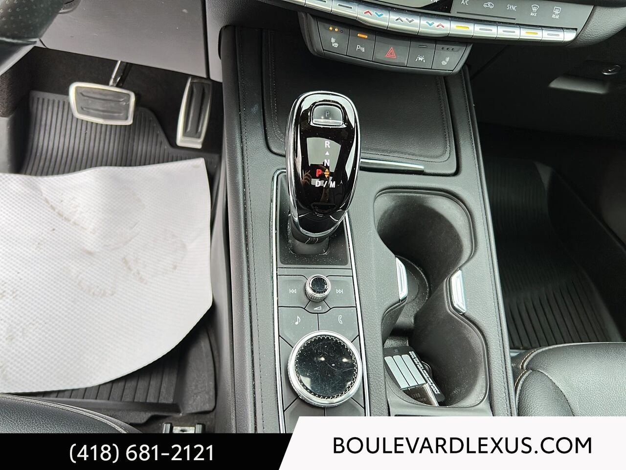 2023 Cadillac XT4 601193 | Traction intégrale, 4 portes Sport White Quebec - photo #16