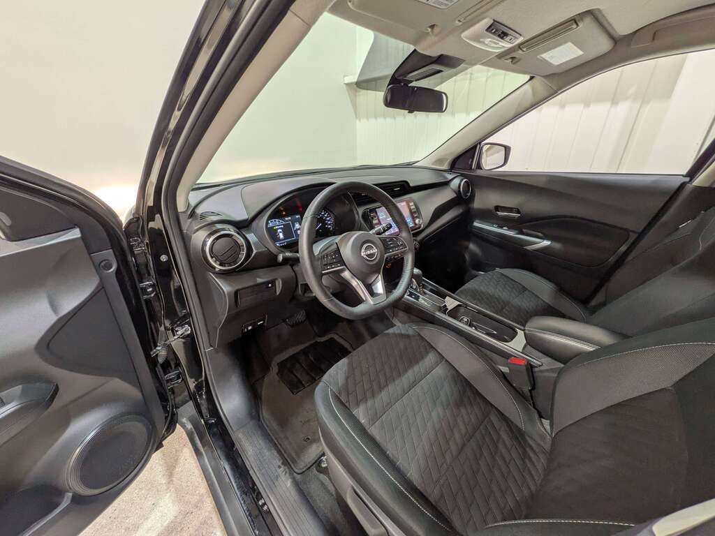 Nissan Kicks SV FWD 2024 Noir Val-David - photo #9