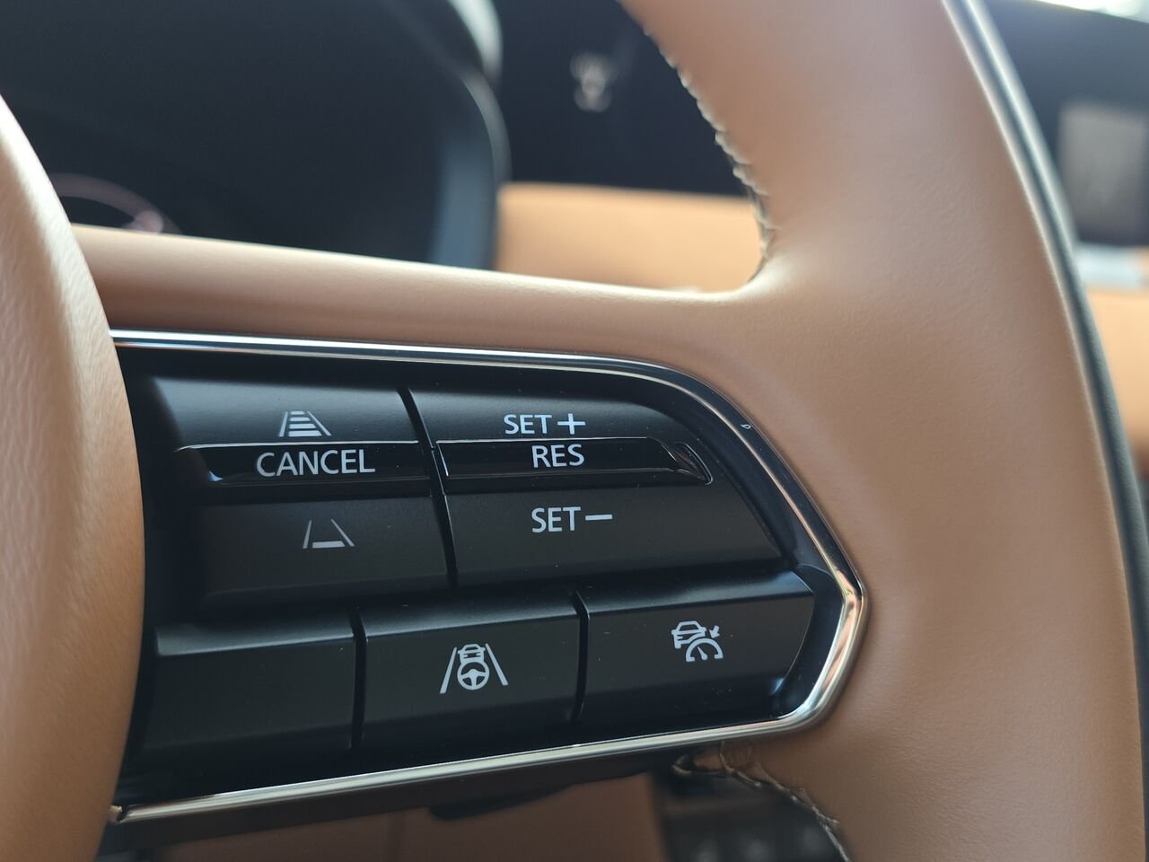 2026 Mazda CX-70 PHEV Signature TI Jet Black Mica Val-David - photo #20