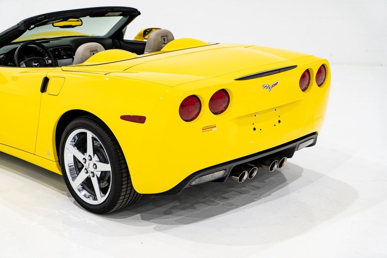 Chevrolet Corvette PRIX EN USD | With Only 900km (563mi) From New With Window Sticker 2008 Jaune Montréal - photo #80