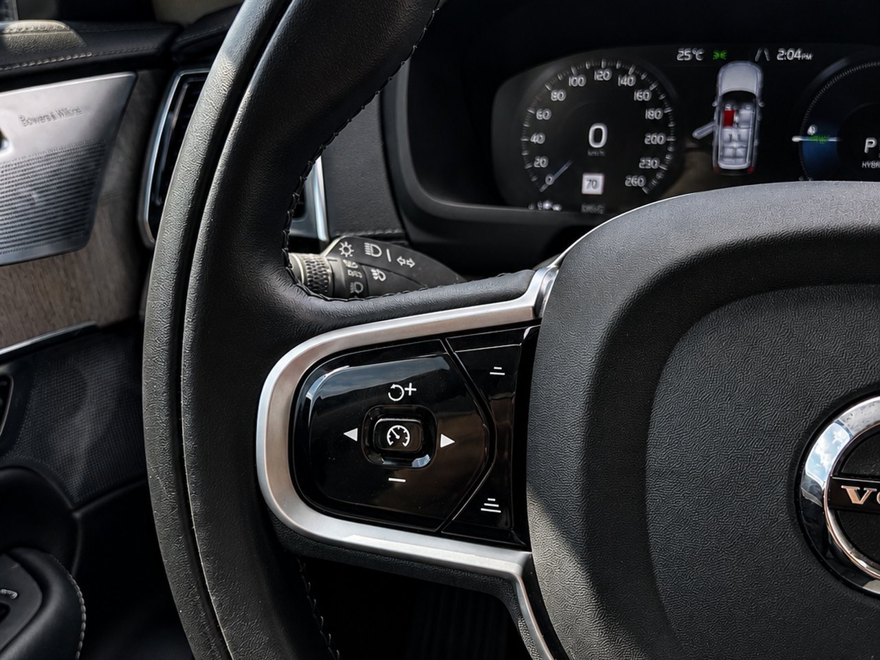 Volvo XC90 Recharge 2022 Blanc Granby - photo #17