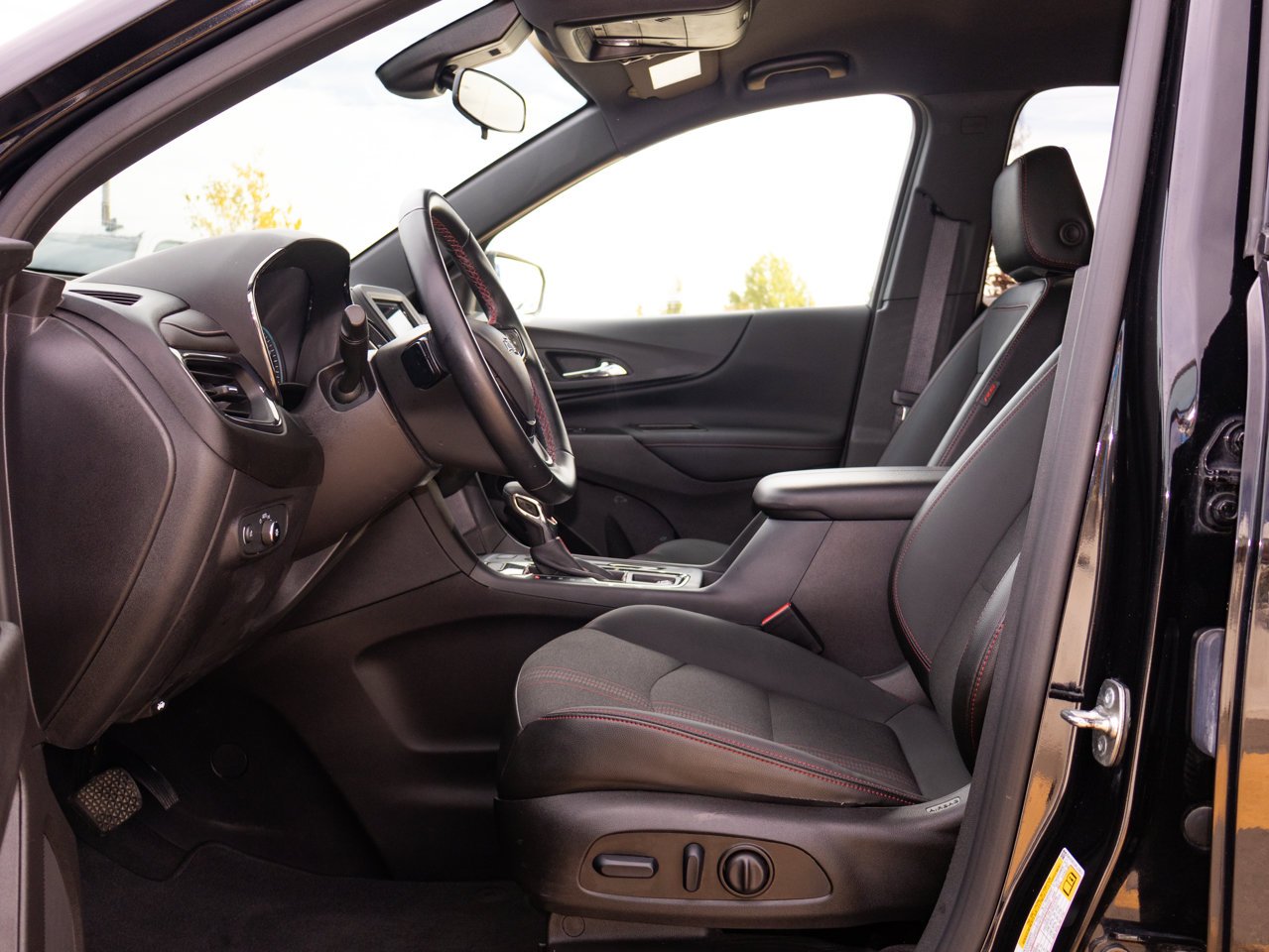 2024 Chevrolet Equinox AWD 4dr RS Black Sherwood Park - photo #17
