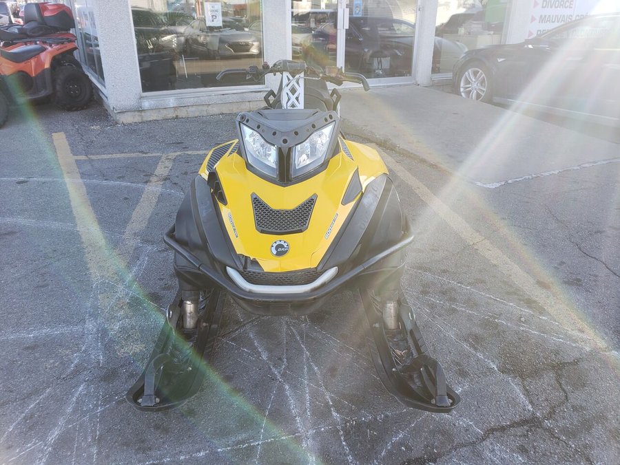 2015 Ski-doo Skandic 2015 Yellow